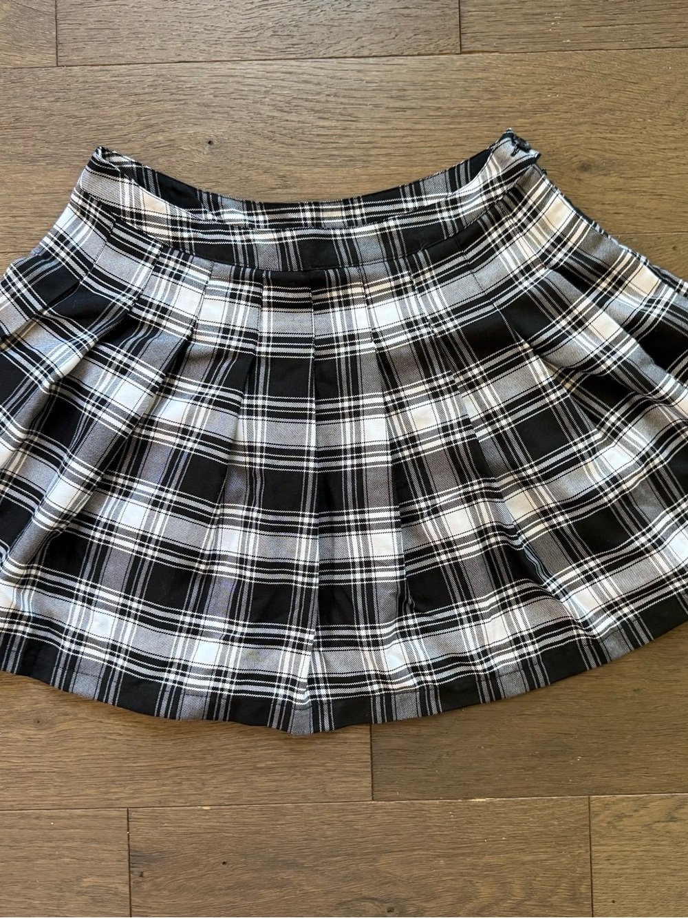 Forever 21 Pleated skirt JR-SZ (Large)